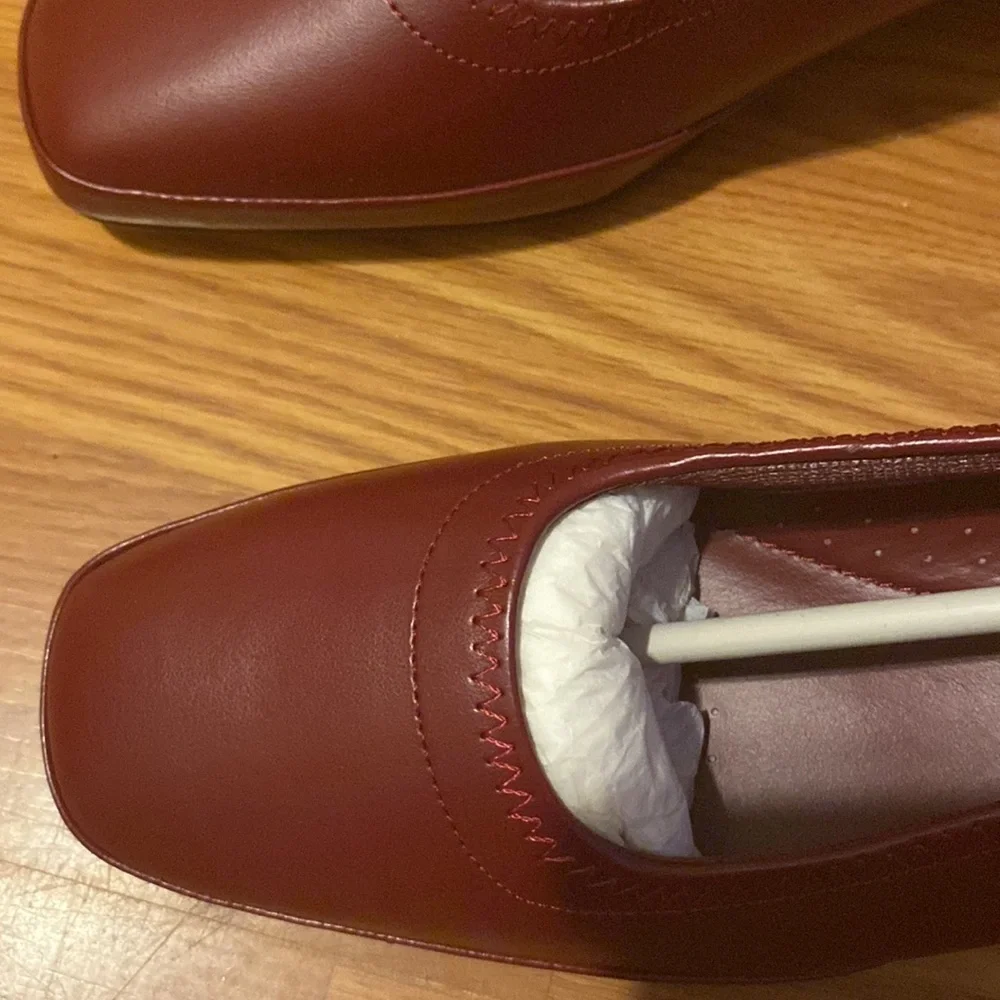 Mushrooms Heeled Loafers size 7 1/2 M. (CC)